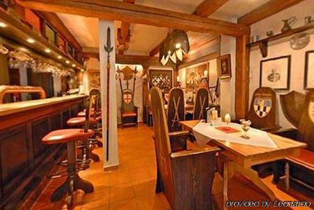 & Restaurant Schaumburger Ritter, 3* Rinteln
